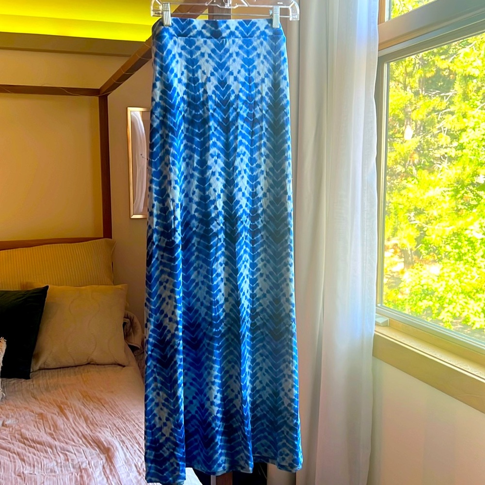 TART Blue Tie-Dye Graphic Print Maxi Skirt Size Large